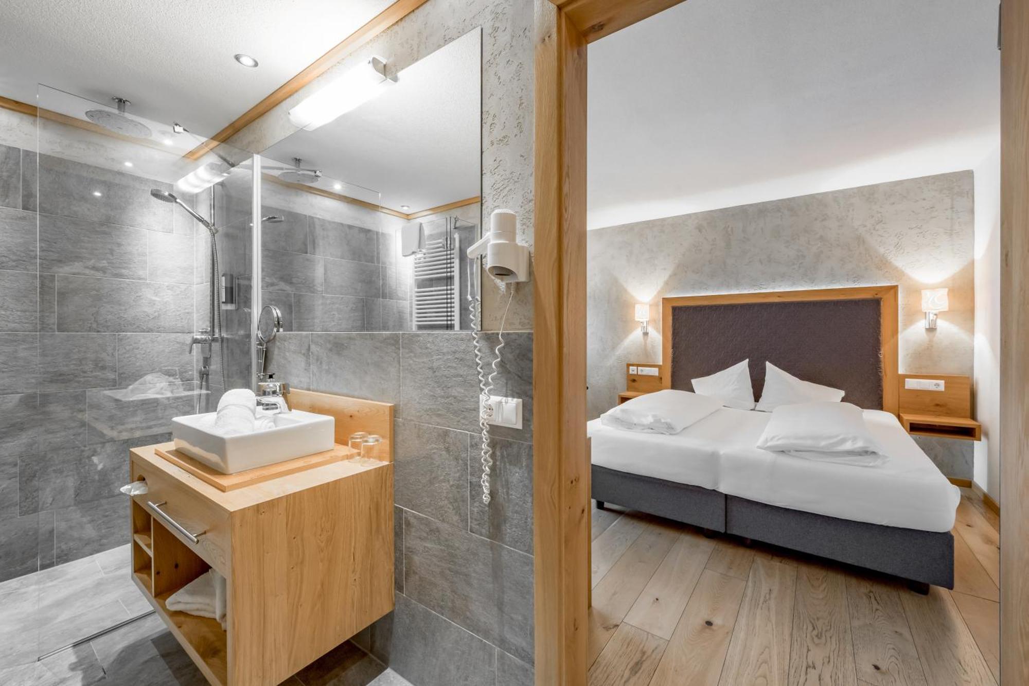 Tilia Living - B&B Mit Dem Komfort Eines Kleinen, Feinen Hotels Ried im Oberinntal Kültér fotó