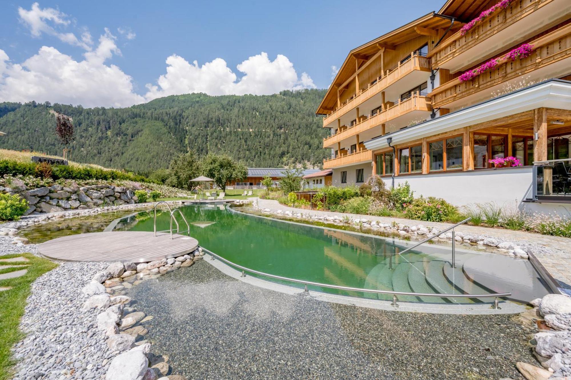Tilia Living - B&B Mit Dem Komfort Eines Kleinen, Feinen Hotels Ried im Oberinntal Kültér fotó
